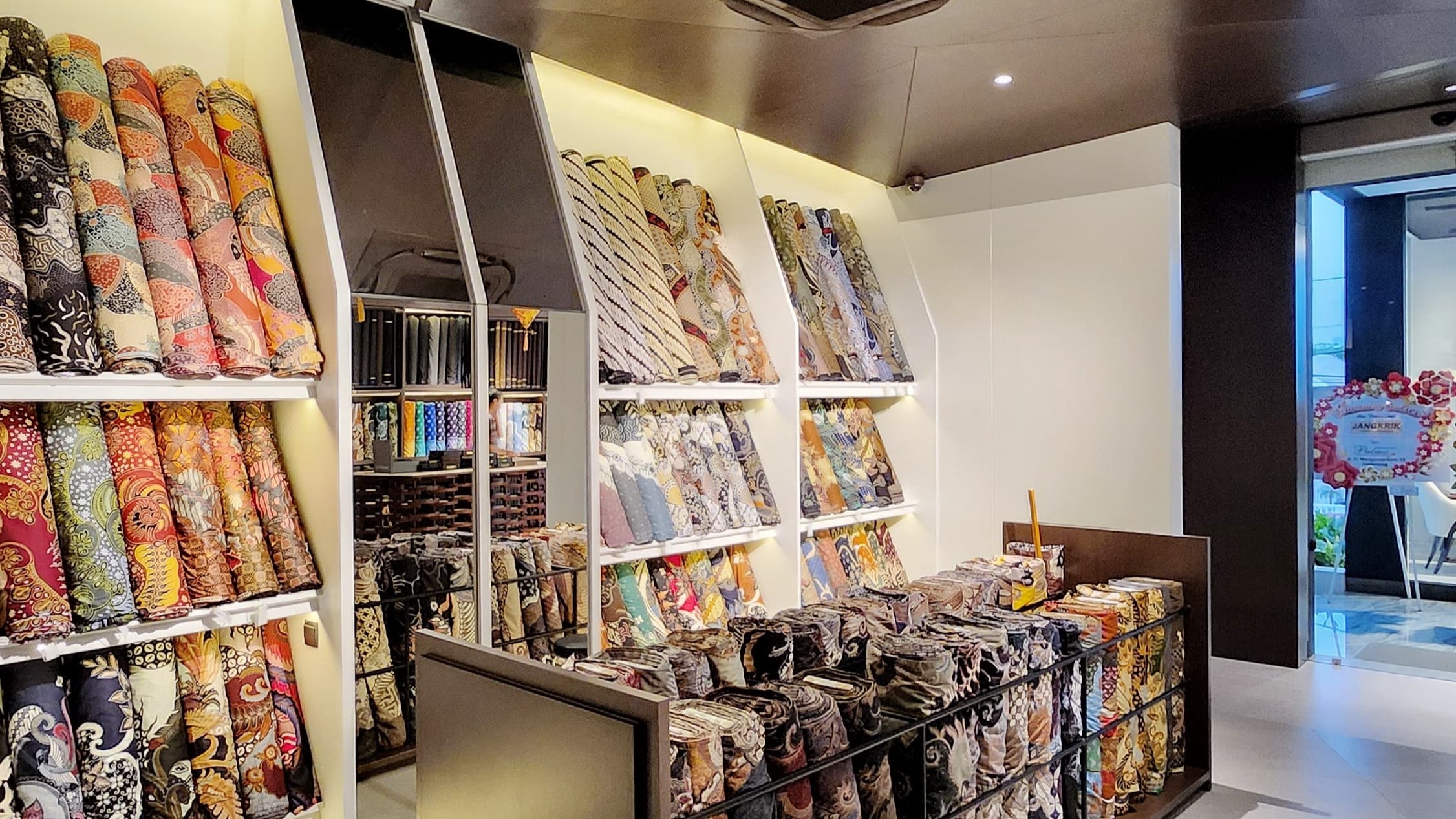 Showroom Retail